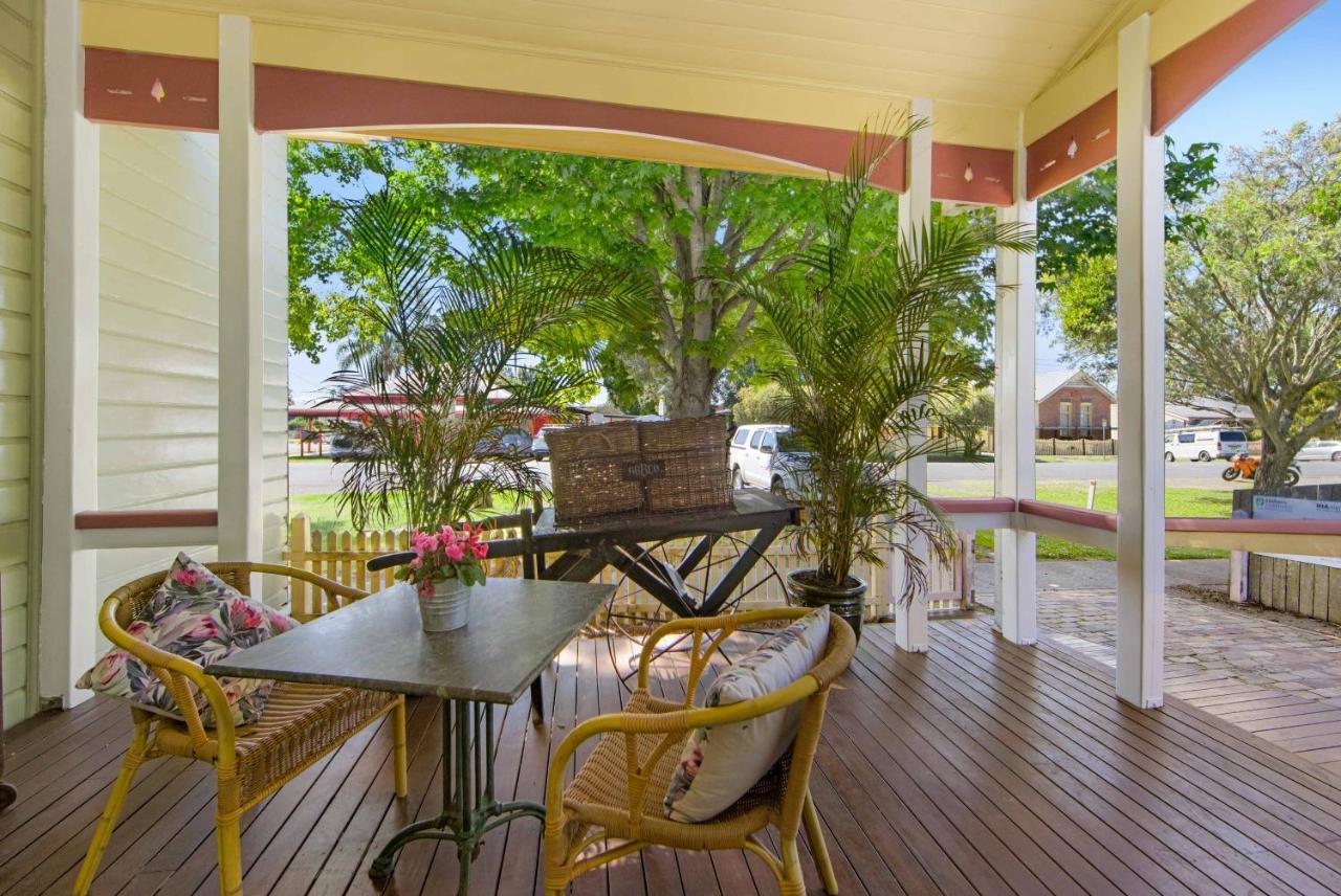 The Old Bank Gladstone Licensed Restaurant & Boutique Accommodation Hat Head Buitenkant foto