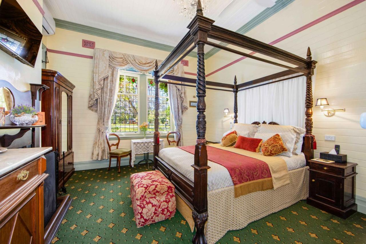 The Old Bank Gladstone Licensed Restaurant & Boutique Accommodation Hat Head Buitenkant foto