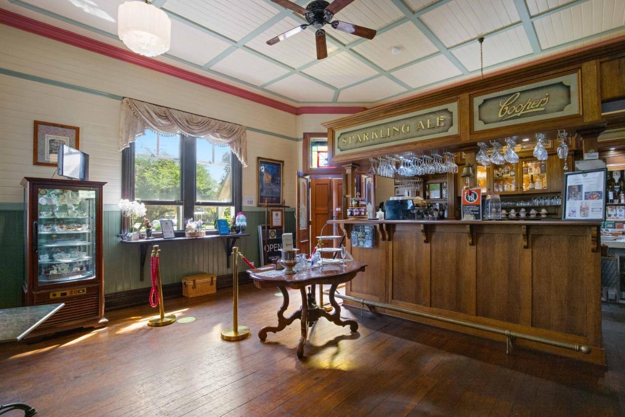 The Old Bank Gladstone Licensed Restaurant & Boutique Accommodation Hat Head Buitenkant foto
